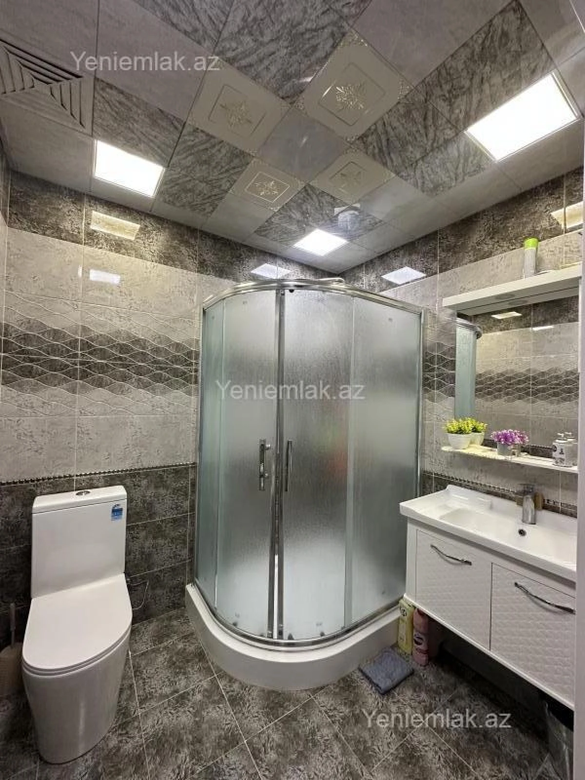 Satılır 3 otaqlı yeni tikili 98 m²