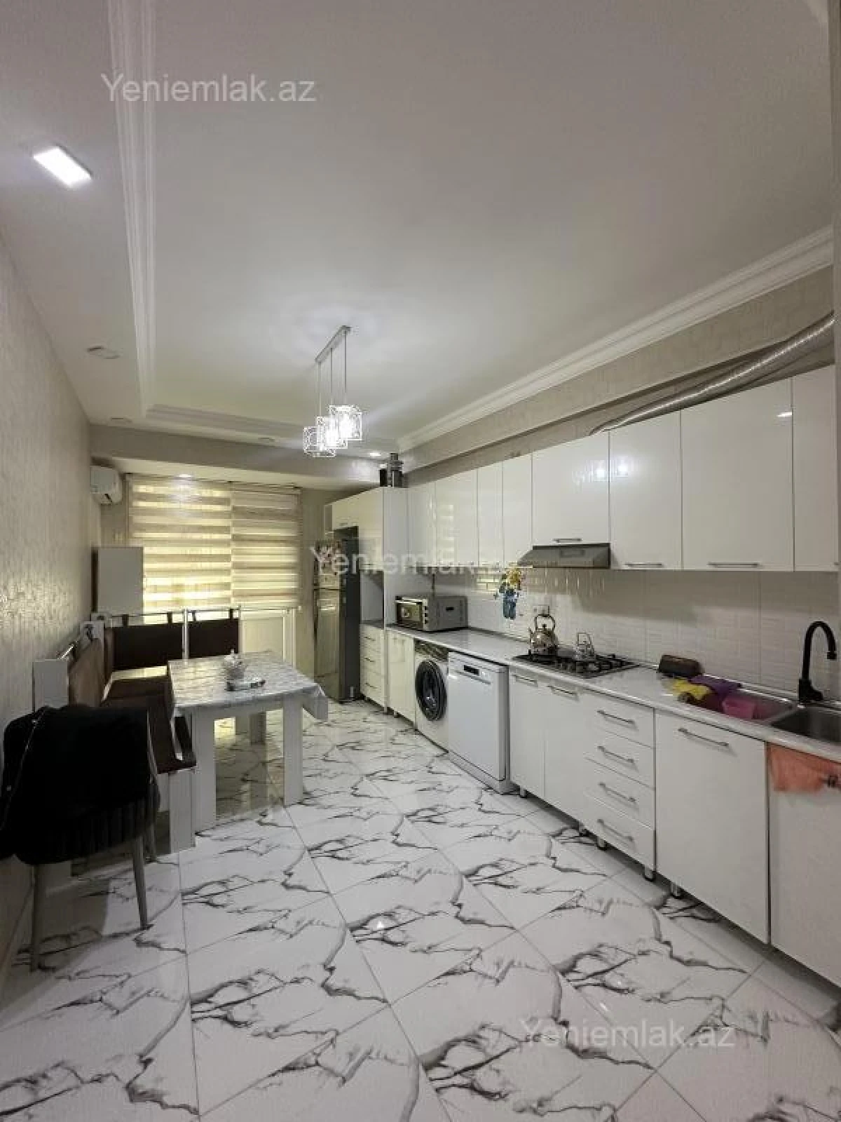 Satılır 3 otaqlı yeni tikili 98 m²