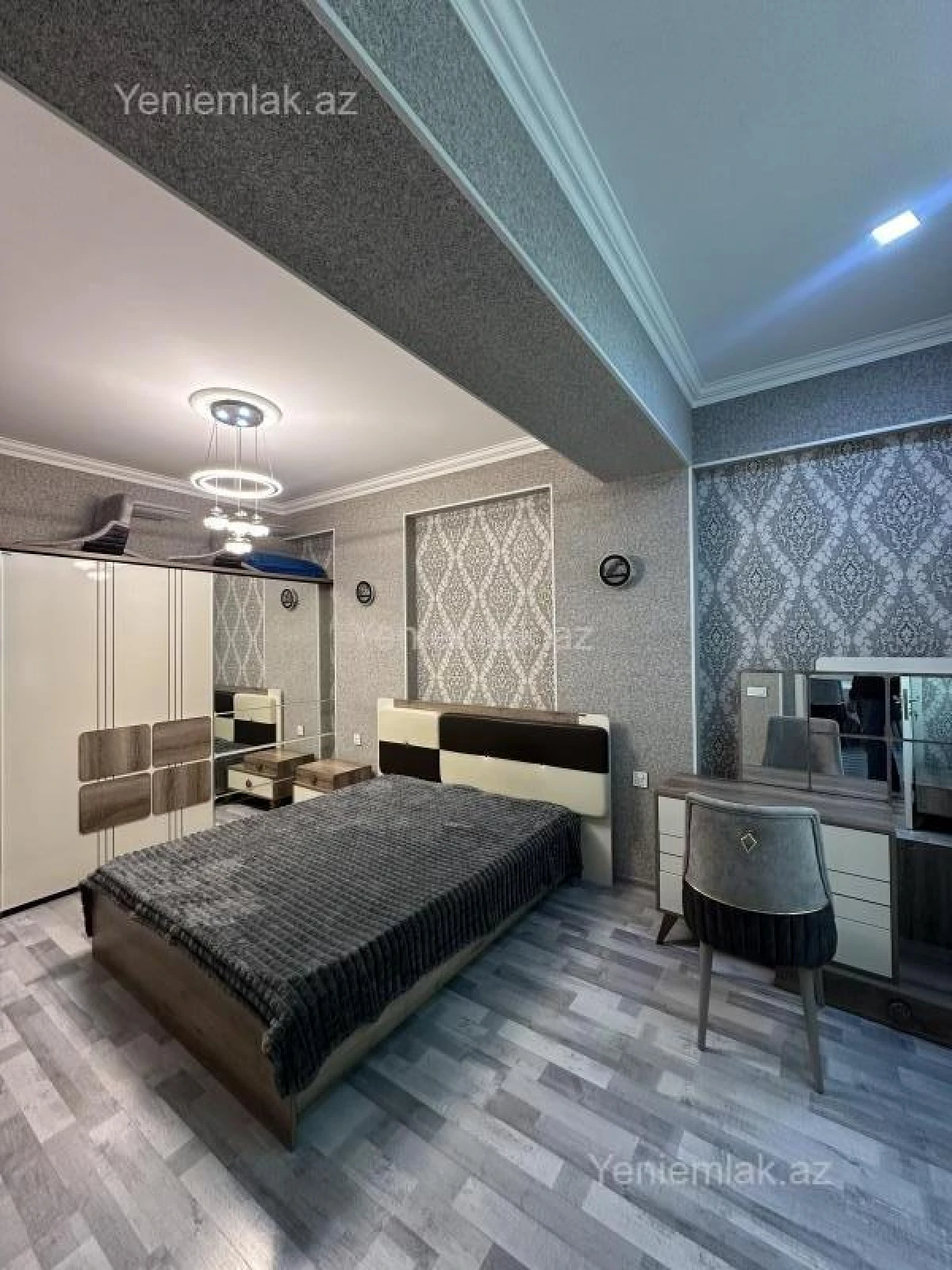 Satılır 3 otaqlı yeni tikili 98 m²
