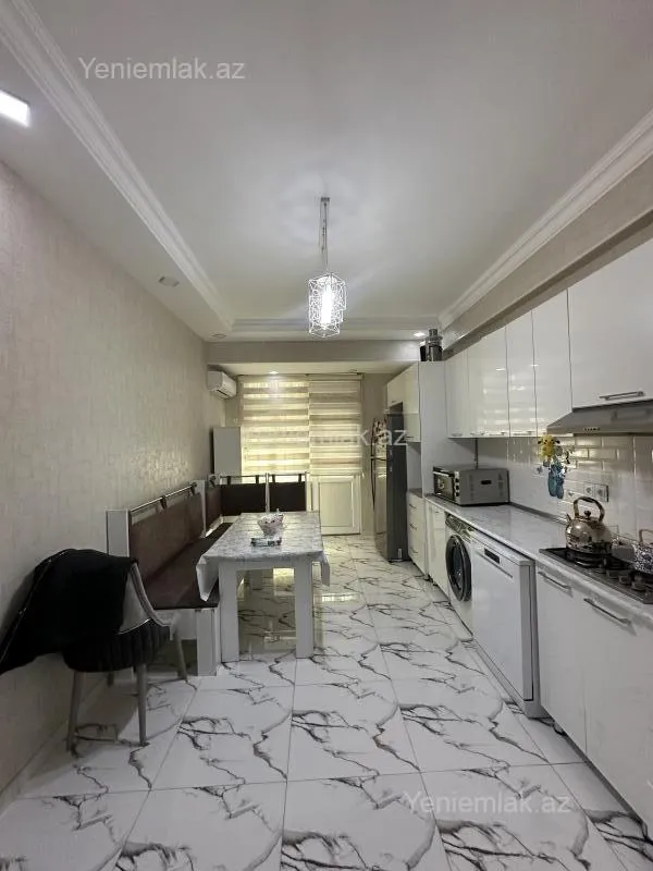Satılır 3 otaqlı yeni tikili 98 m²