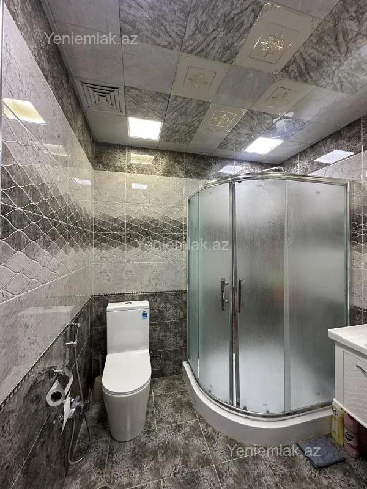 Satılır 3 otaqlı yeni tikili 98 m²