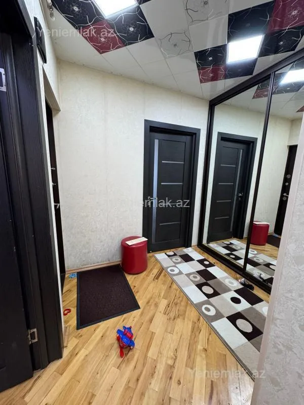 Satılır 2 otaqlı köhnə tikili 60 m²