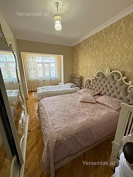 Satılır 2 otaqlı köhnə tikili 60 m²