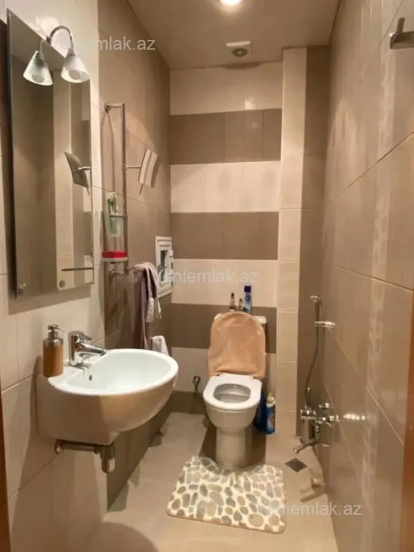 Satılır 3 otaqlı yeni tikili 140 m²