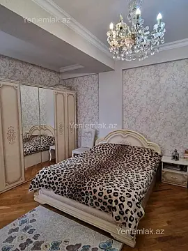 Satılır 4 otaqlı yeni tikili 120 m²