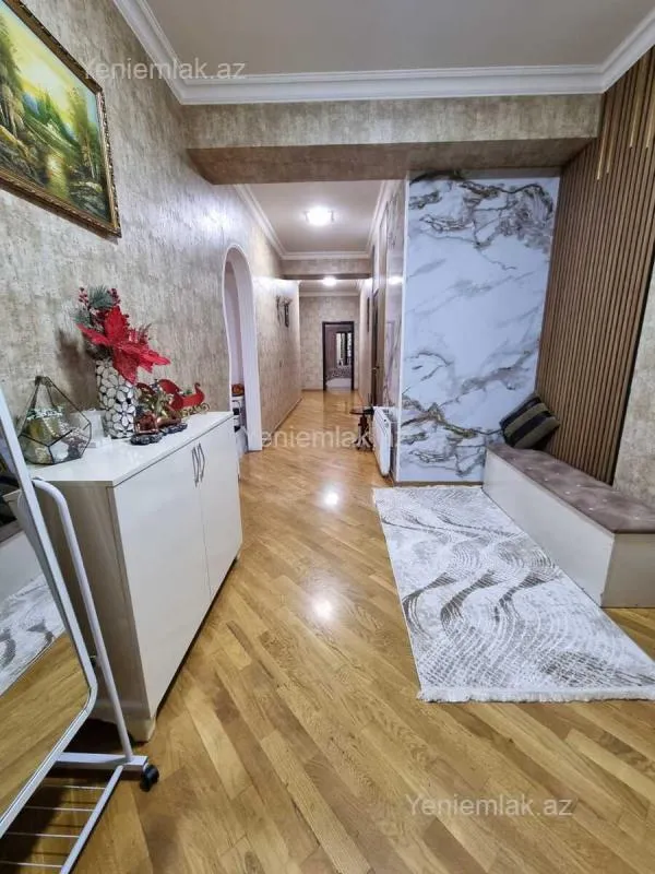 Satılır 4 otaqlı yeni tikili 120 m²