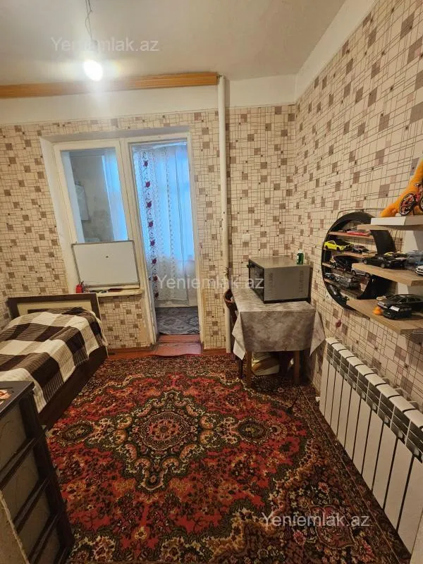 Satılır 2 otaqlı köhnə tikili 40 m²