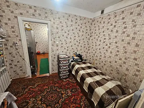 Satılır 2 otaqlı köhnə tikili 40 m²