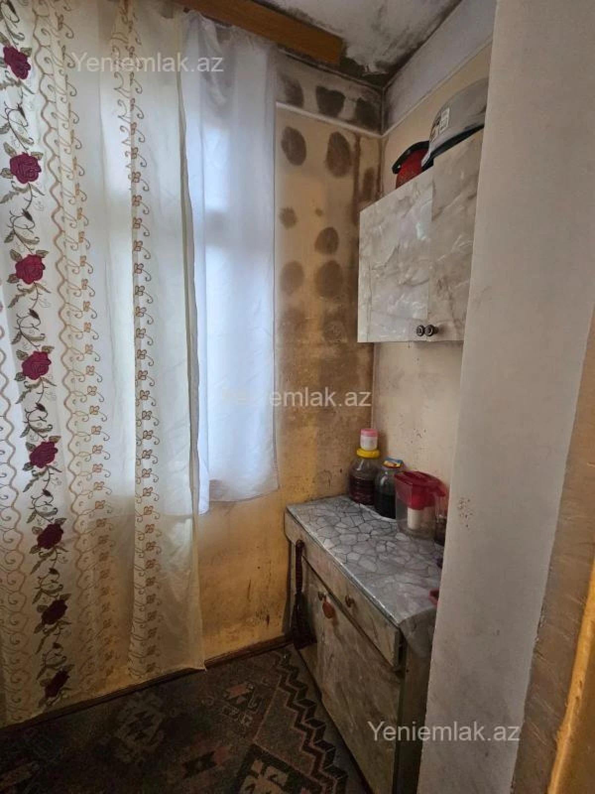 Satılır 2 otaqlı köhnə tikili 40 m²