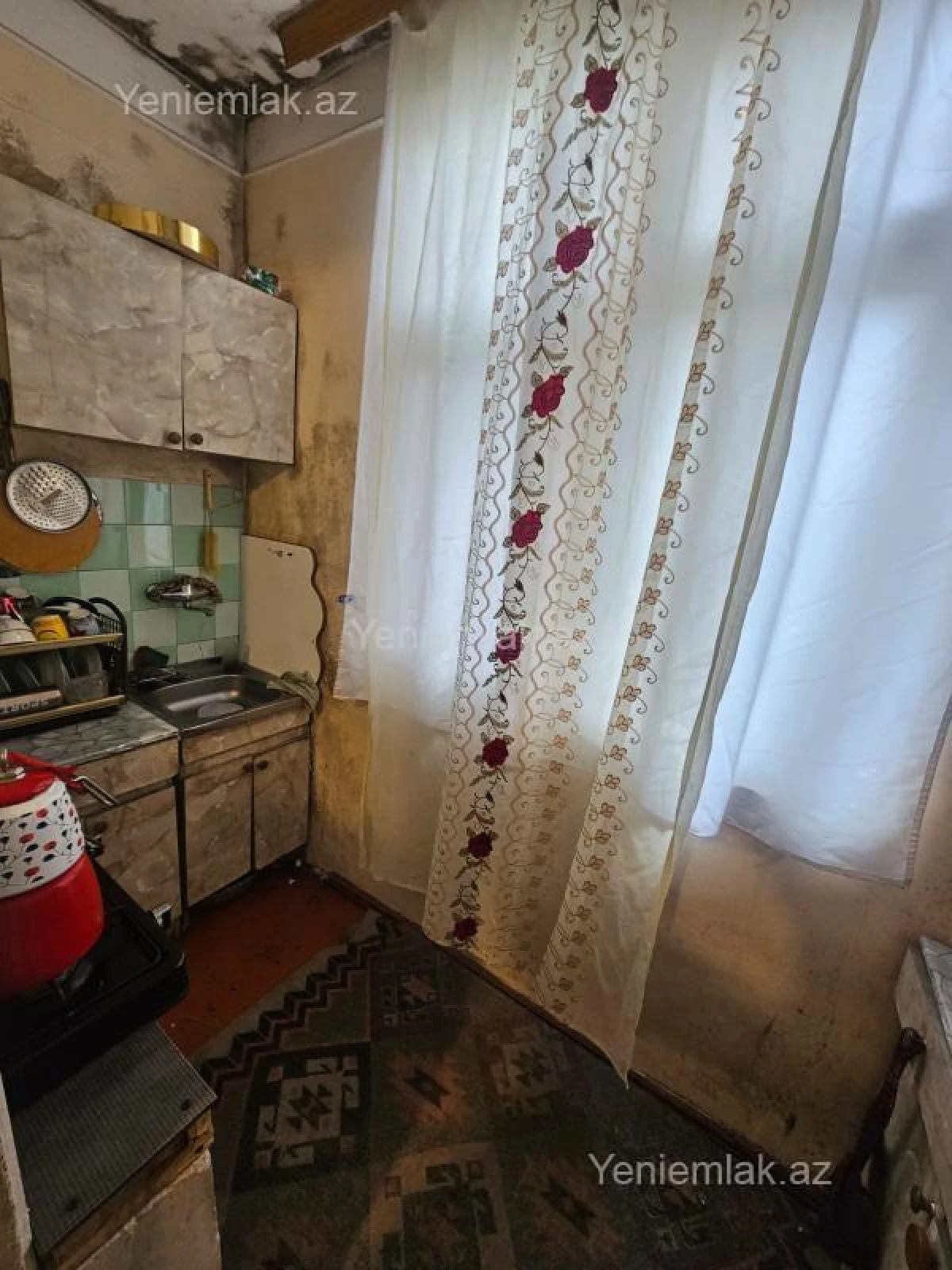 Satılır 2 otaqlı köhnə tikili 40 m²