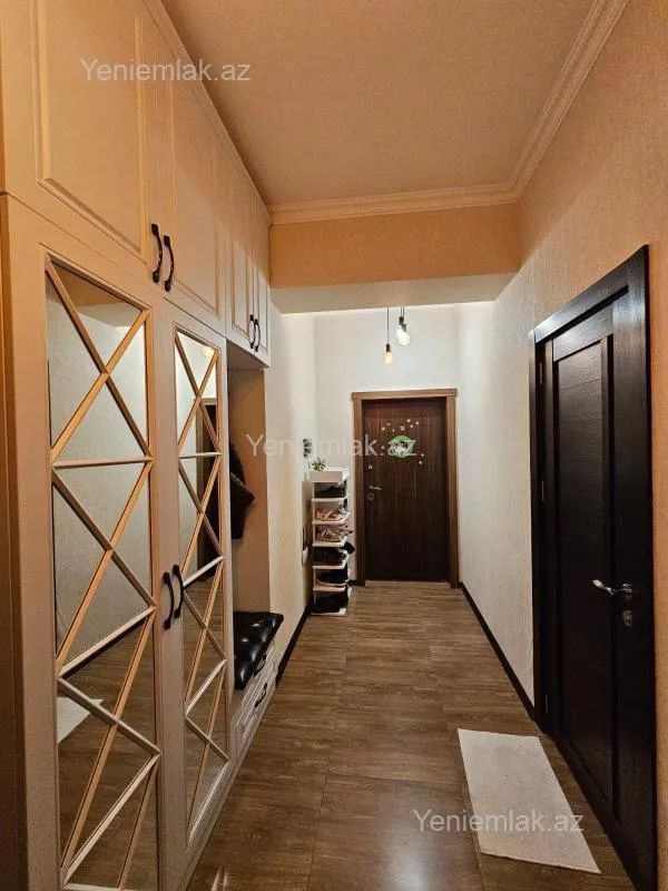 Satılır 3 otaqlı yeni tikili 81 m²