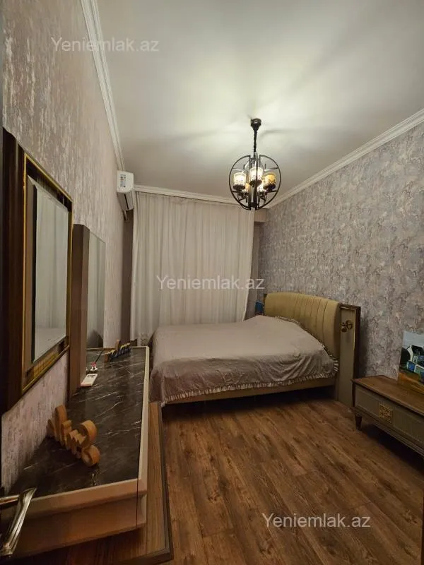 Satılır 3 otaqlı yeni tikili 81 m²