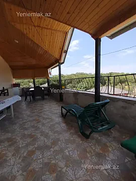 Satılır 13 otaqlı həyət evi 360 m²
