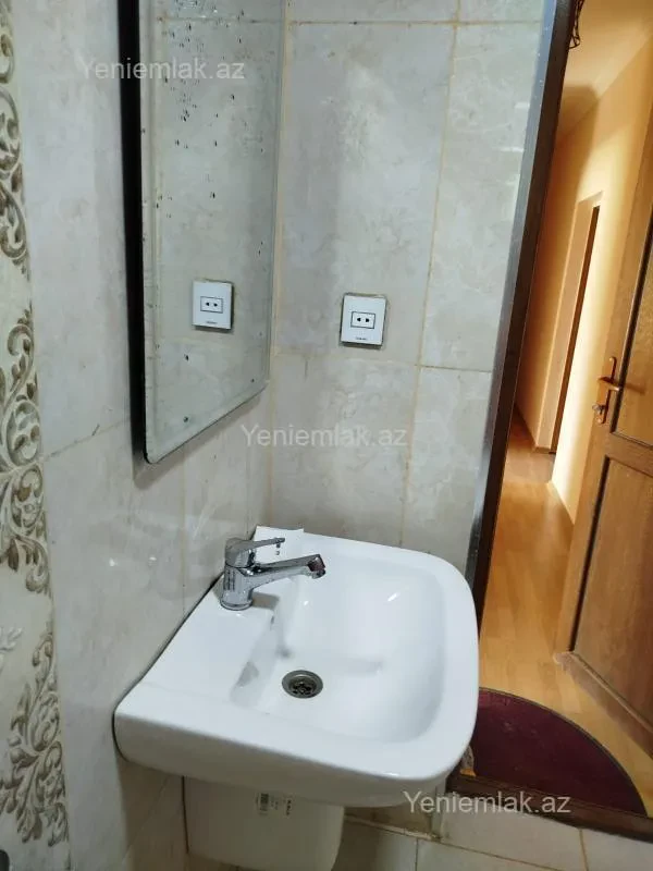 Satılır 13 otaqlı həyət evi 360 m²