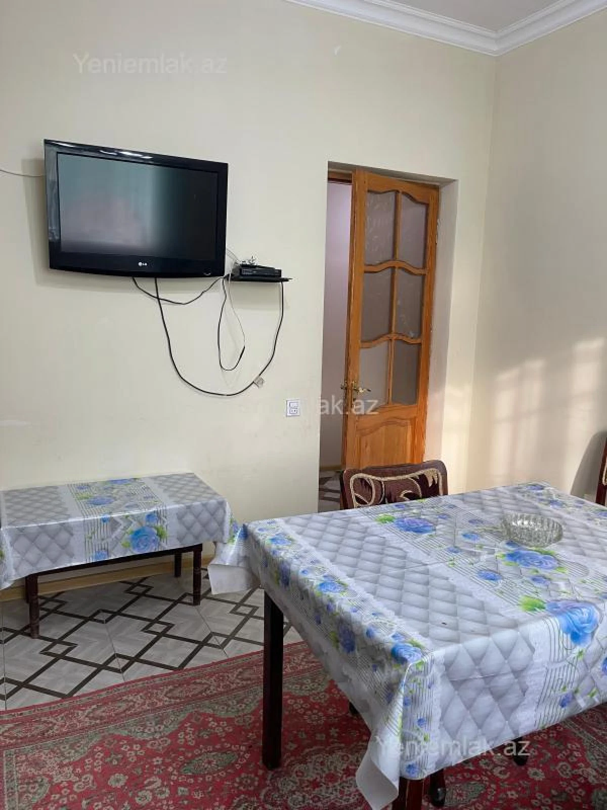Satılır 13 otaqlı həyət evi 360 m²