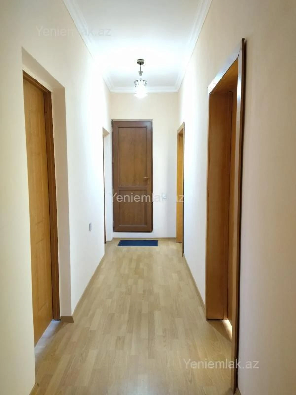 Satılır 13 otaqlı həyət evi 360 m²