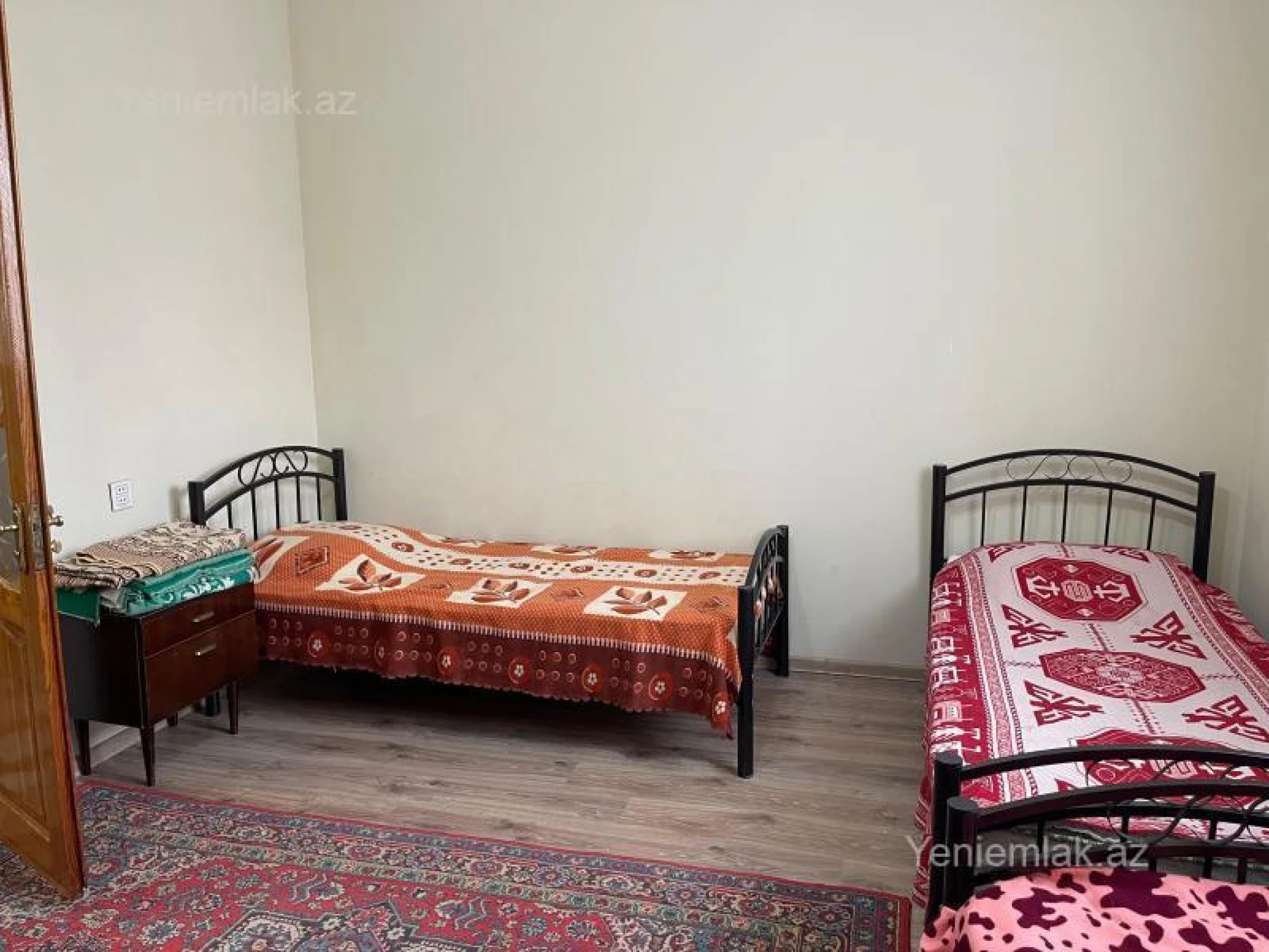 Satılır 13 otaqlı həyət evi 360 m²