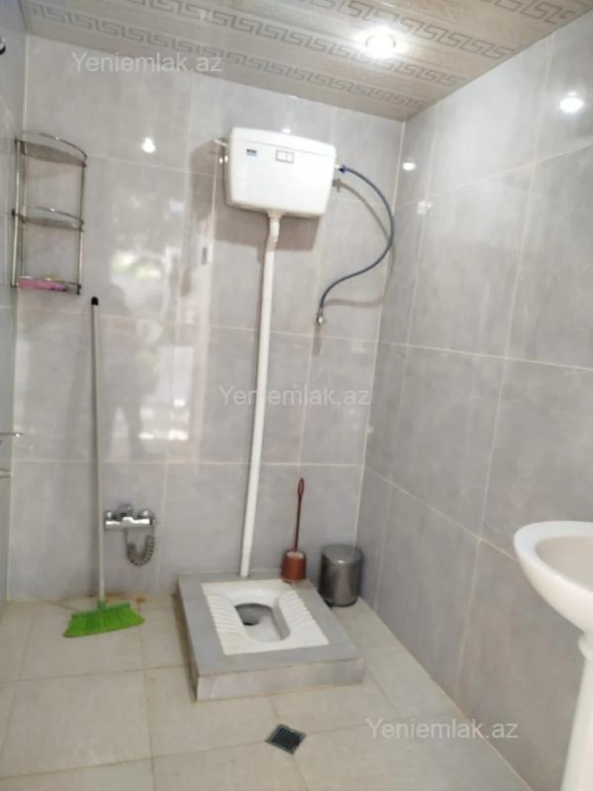 Satılır 13 otaqlı həyət evi 360 m²