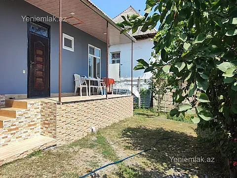 Satılır 3 otaqlı həyət evi 90 m² — Qəbələ 3 otaq 90.00 m²