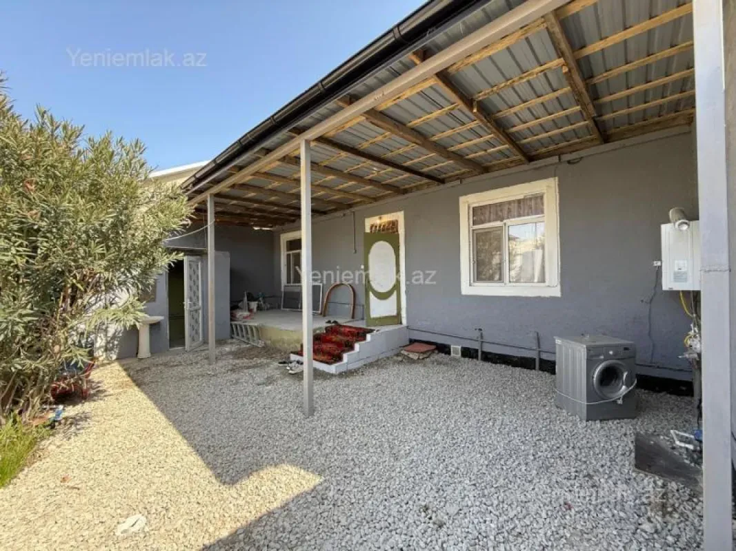 Satılır 3 otaqlı həyət evi 100 m²