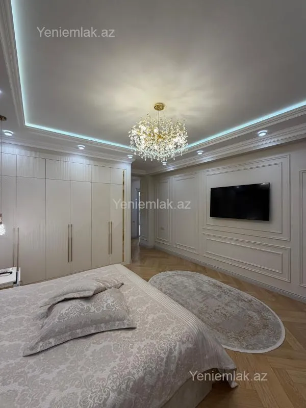 Satılır 4 otaqlı yeni tikili 176 m²