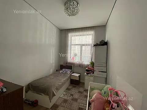 Satılır 6 otaqlı həyət evi 250 m²