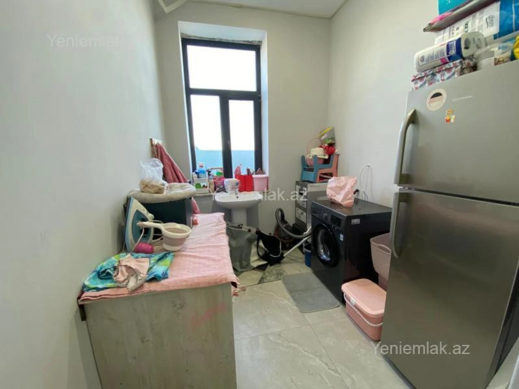 Satılır 6 otaqlı həyət evi 250 m²