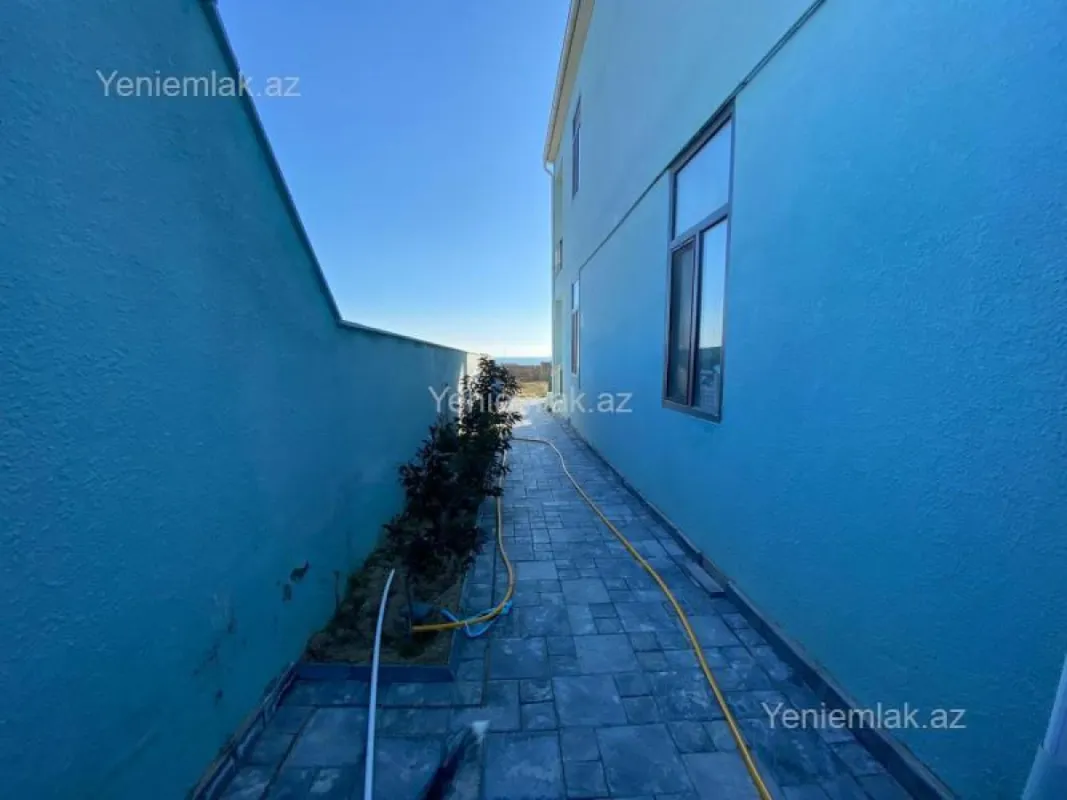 Satılır 6 otaqlı həyət evi 250 m²