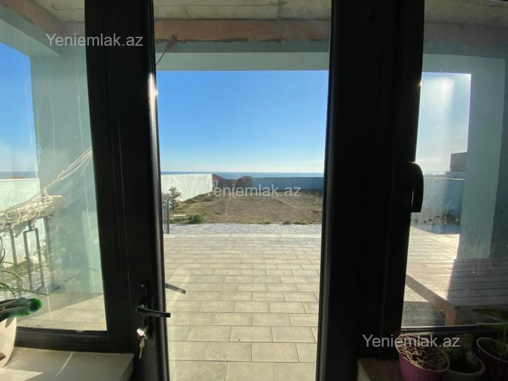 Satılır 6 otaqlı həyət evi 250 m²