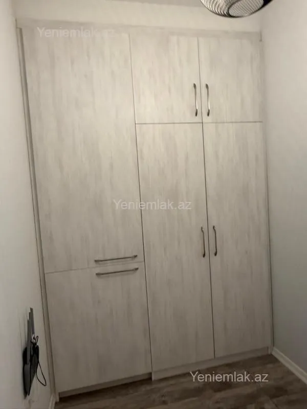 Satılır 2 otaqlı köhnə tikili 55 m²