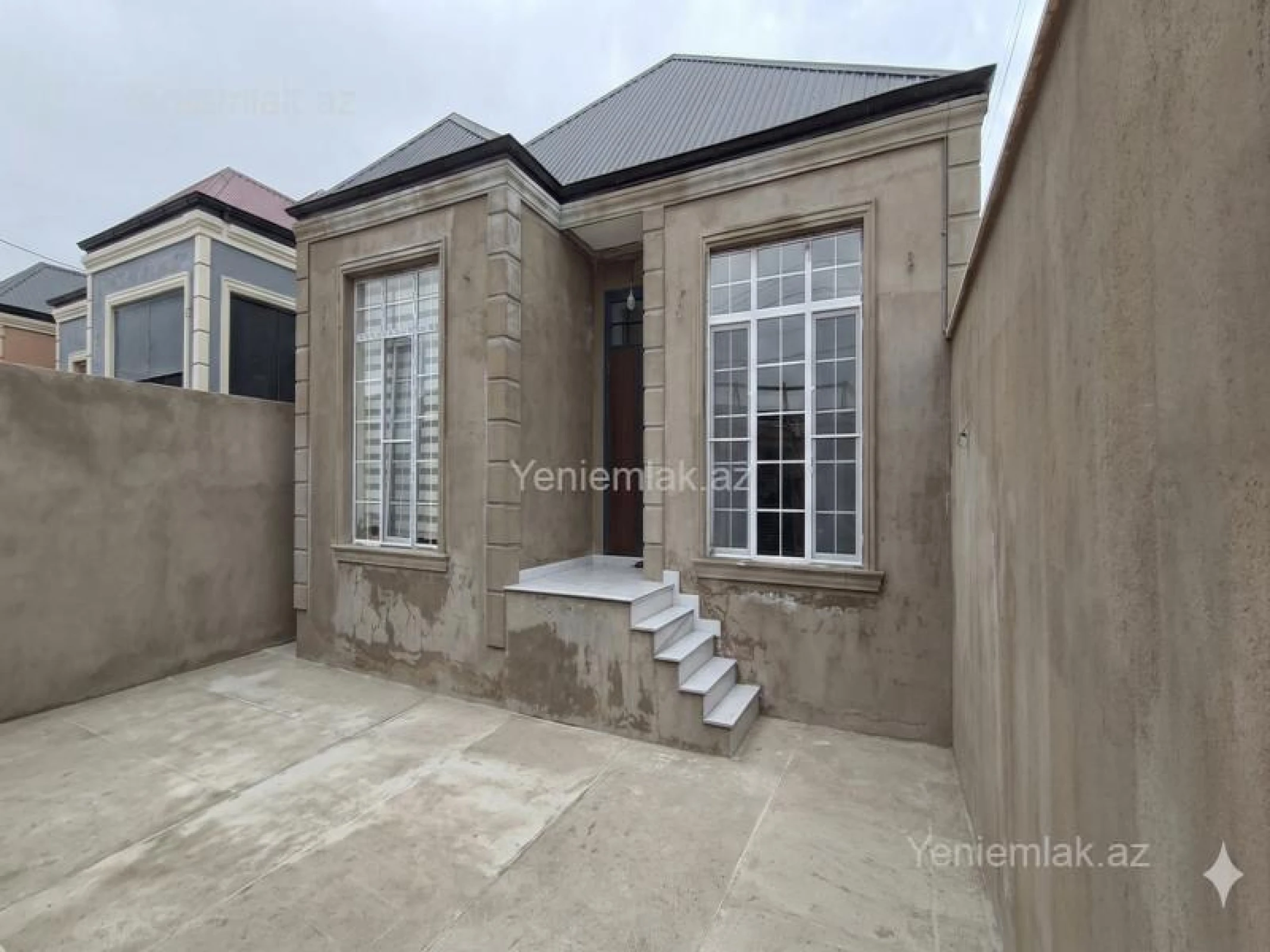 Satılır 4 otaqlı həyət evi 120 m²