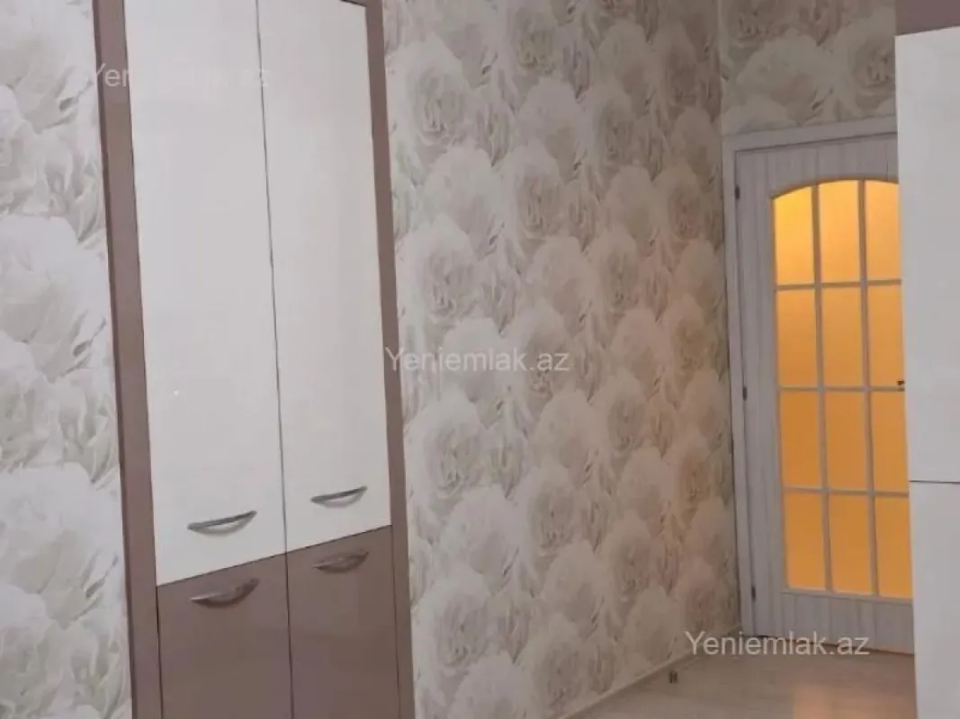 Satılır 3 otaqlı yeni tikili 125 m²