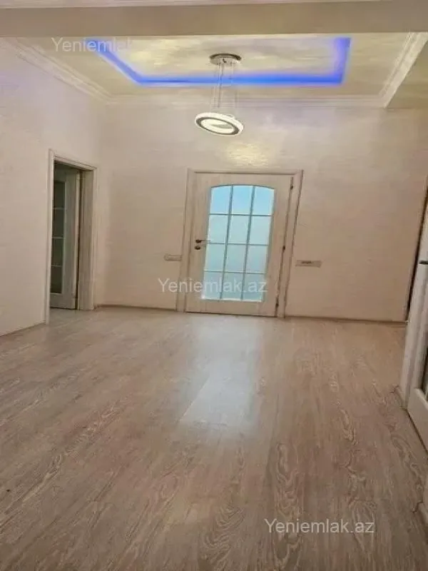 Satılır 3 otaqlı yeni tikili 125 m²