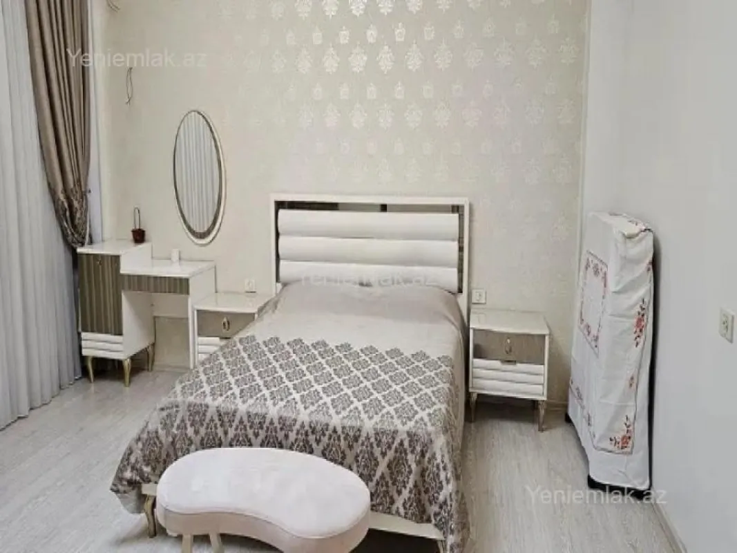 Satılır 3 otaqlı yeni tikili 125 m²