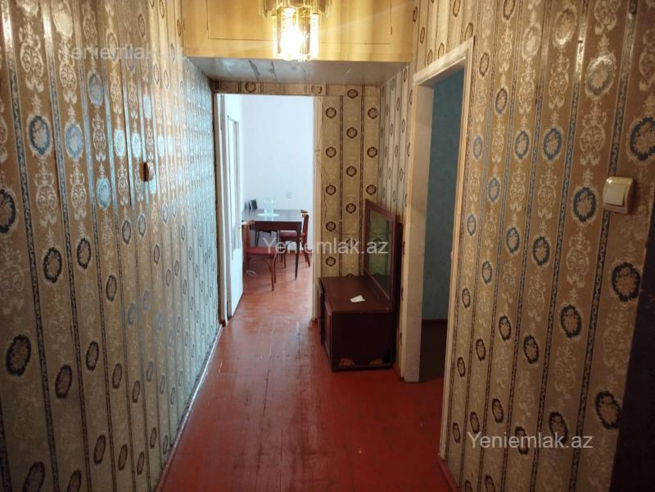 Satılır 2 otaqlı köhnə tikili 55 m²