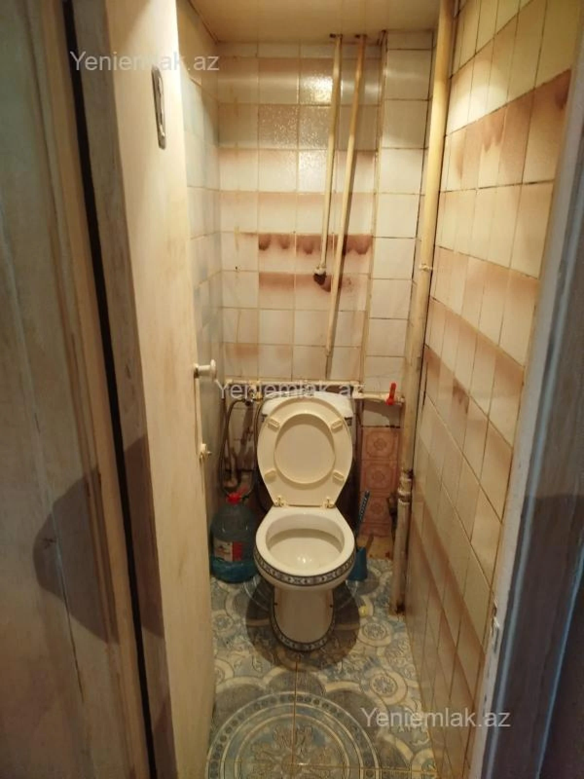 Satılır 2 otaqlı köhnə tikili 55 m²