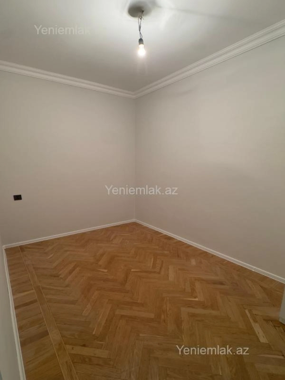 Satılır 2 otaqlı köhnə tikili 50 m²