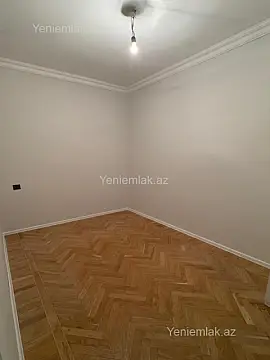 Satılır 2 otaqlı köhnə tikili 50 m²