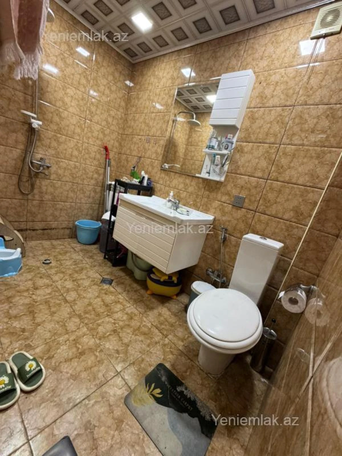 Satılır 3 otaqlı köhnə tikili 80 m²