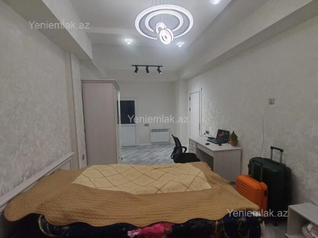 Satılır 4 otaqlı yeni tikili 165 m²
