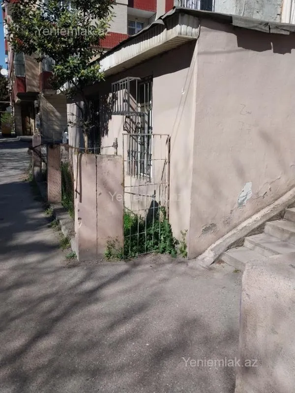 Satılır 1 otaqlı köhnə tikili 30 m²