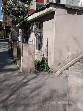 Satılır 1 otaqlı köhnə tikili 30 m²