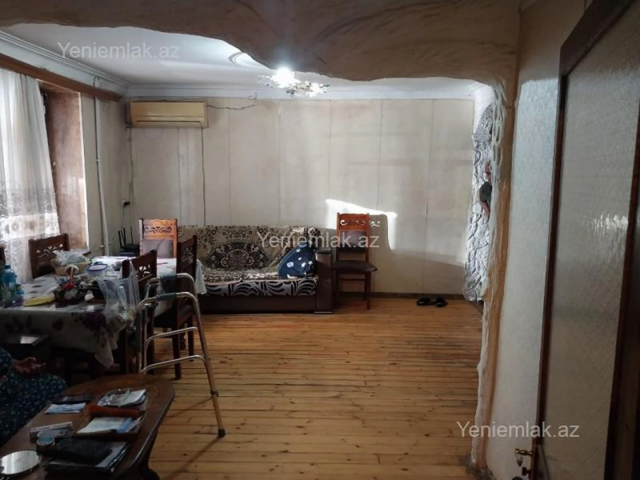 Satılır 1 otaqlı köhnə tikili 30 m²