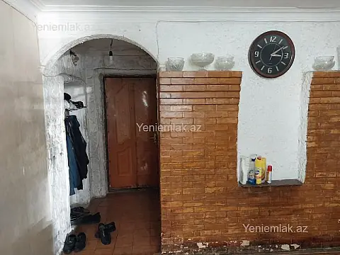 Satılır 1 otaqlı köhnə tikili 30 m²
