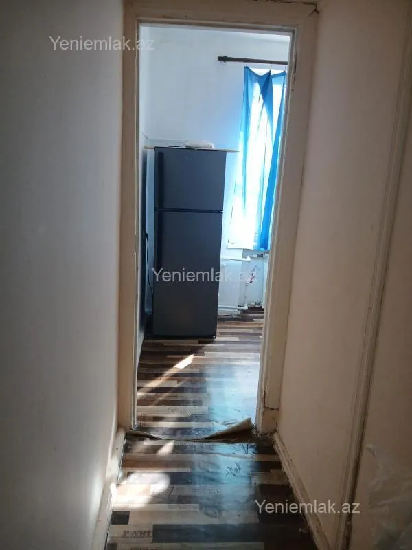 Satılır 1 otaqlı köhnə tikili 35 m²