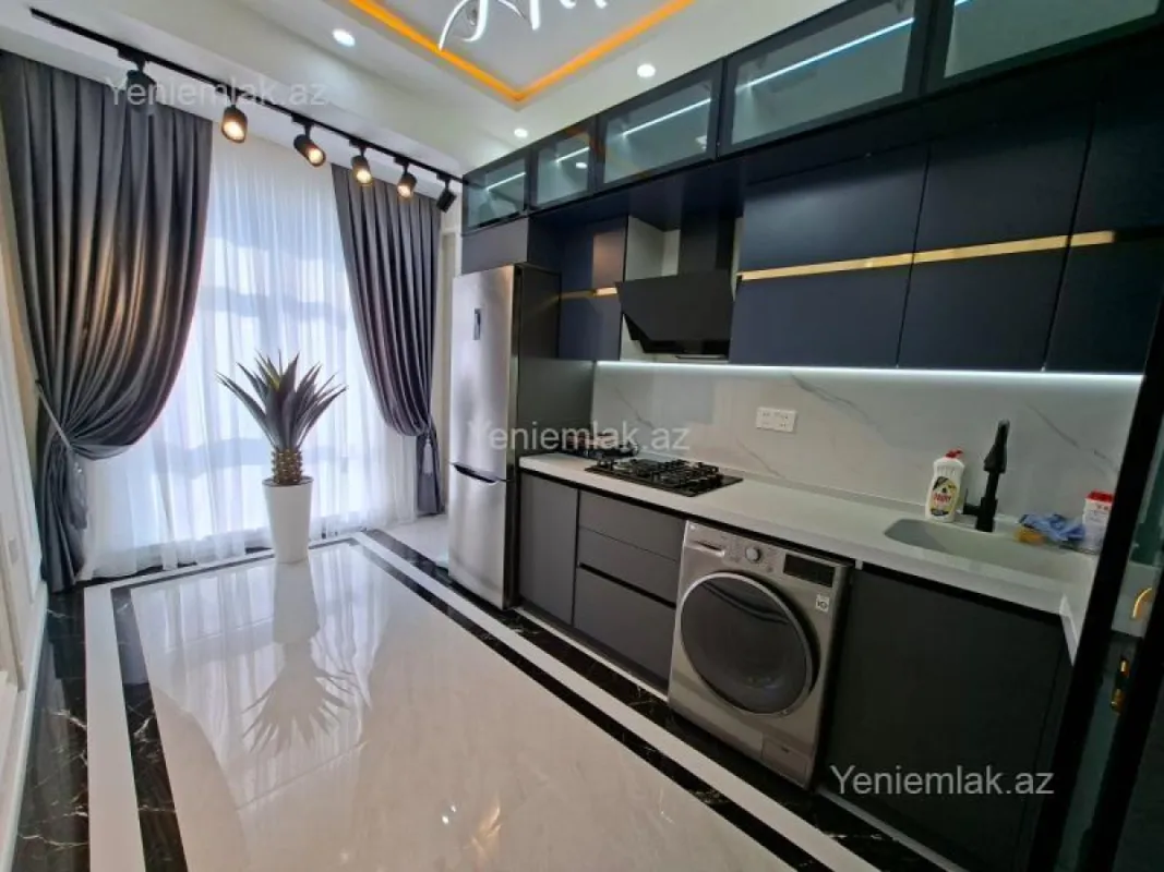 Satılır 2 otaqlı yeni tikili 72 m²