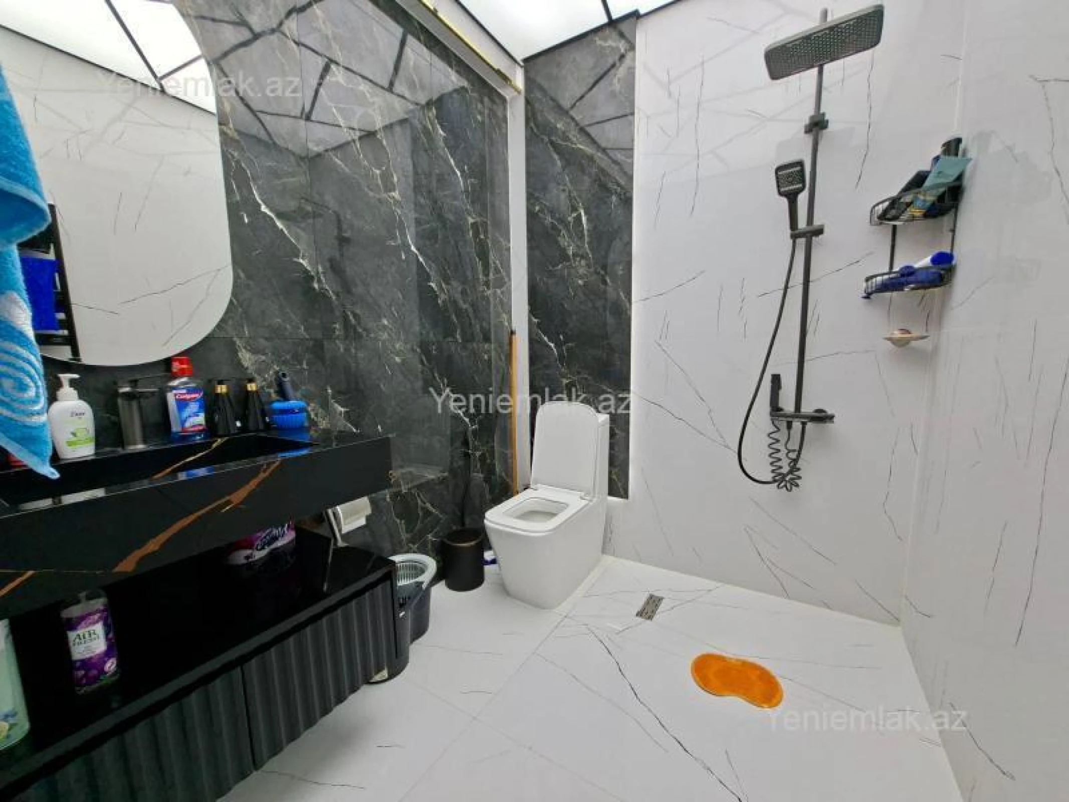 Satılır 2 otaqlı yeni tikili 72 m²