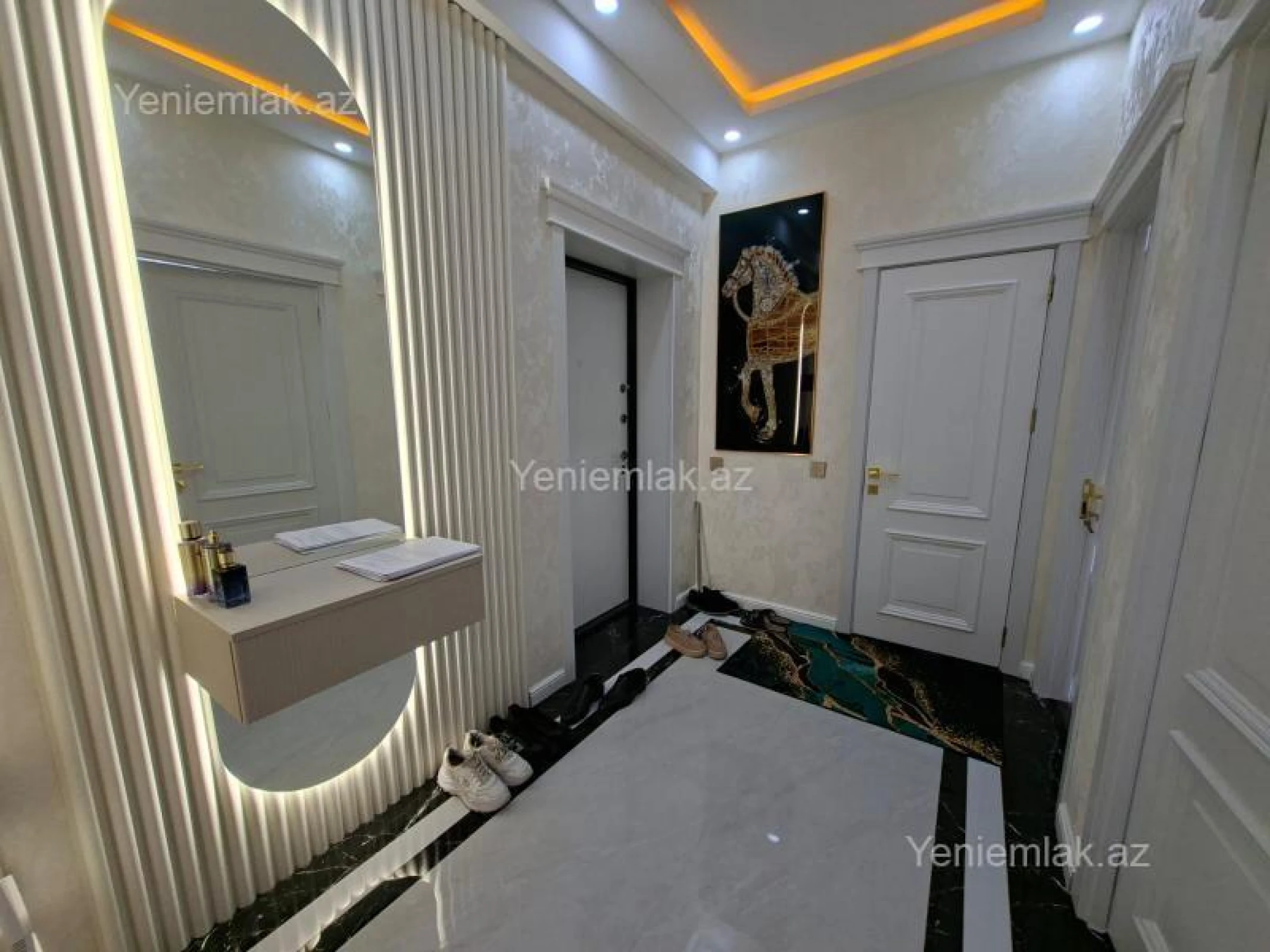 Satılır 2 otaqlı yeni tikili 72 m²