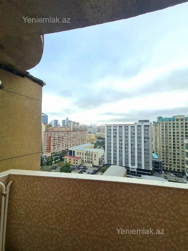 Satılır 3 otaqlı yeni tikili 140 m²