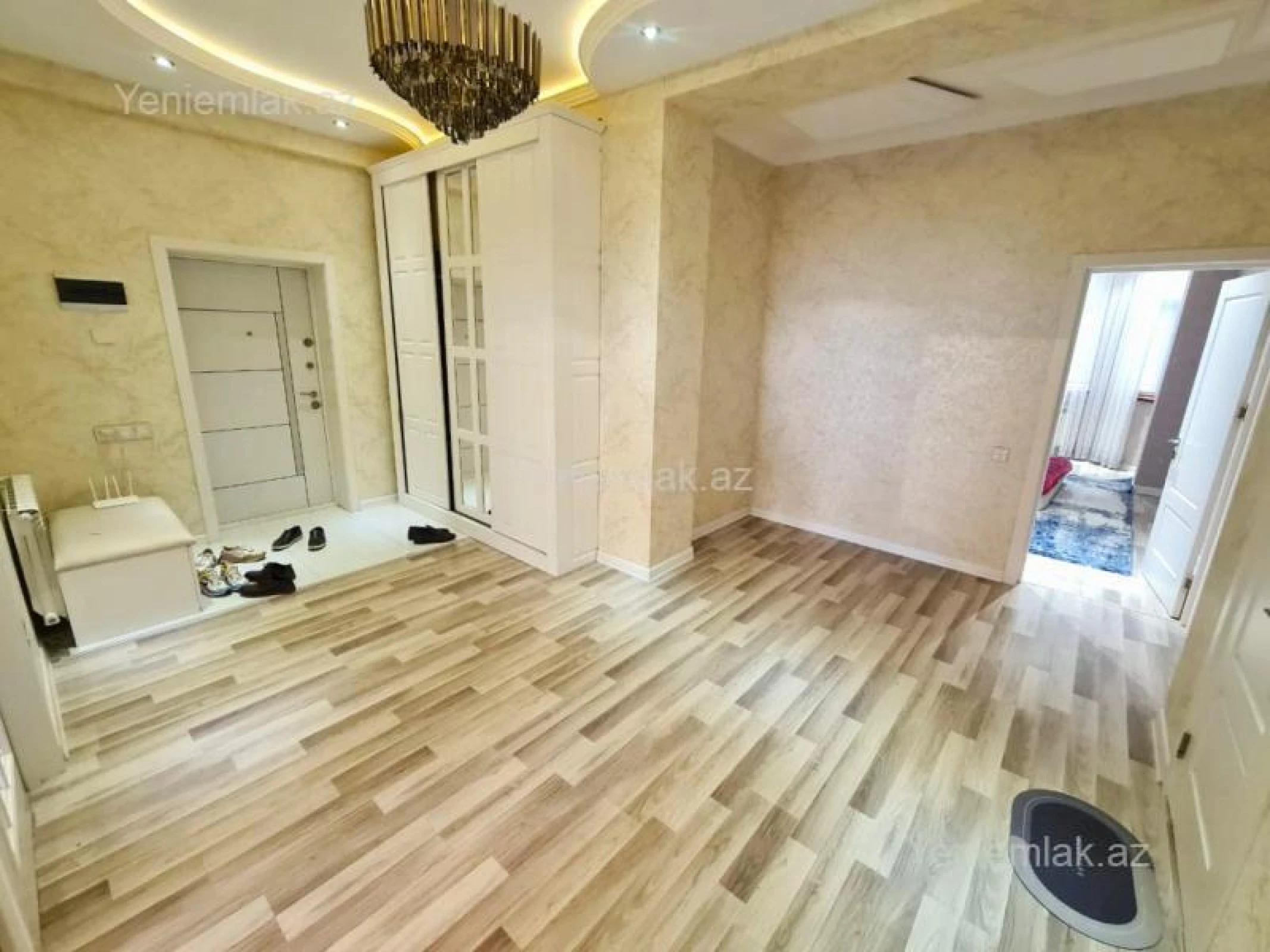 Satılır 3 otaqlı yeni tikili 140 m²
